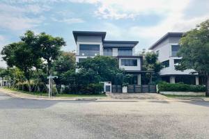 Giá mua bán biệt thự Swan Bay mới nhất